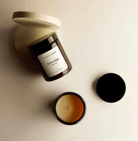 BOUGIE VEGETALE 135 GR DARK AMBER THE OLPHACTORY